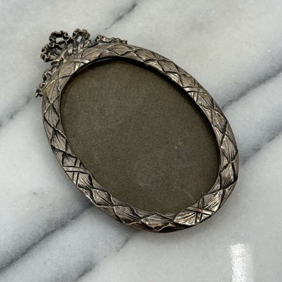 Rare Antique Sterling Silver 4 inch picture frame - Picture 8 of 11